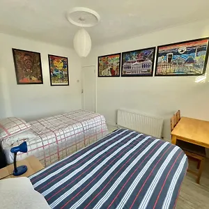  Guest house 20 Minutes To The Center